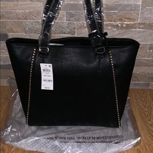 INC Tote NWT comes in original packaging &wristlet